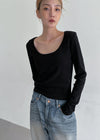 [MADE] Edir U-Neck Semi-Crop Long Sleeve Tee