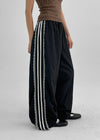 Poppin lace line two way track pants