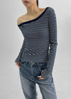 Squat Stripe Unbalance Shoulder Long Sleeve T-shirt