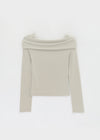 Muted off-shoulder long-sleeve tee