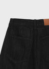 Gemeinsame Roh-Pintuck breite Denim-Hose